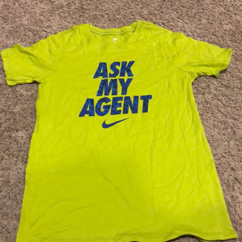 Nike t-shirt